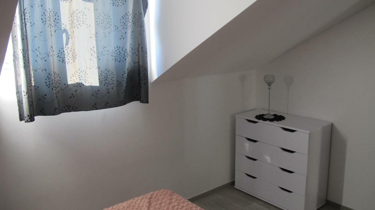 Guesthouse Ruza Sobra Apartments In The Attic Of The House Exterior foto